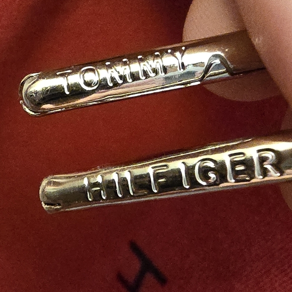 Tommy Hilfiger Women's Hoodie (Size:M) - Picture 3 of 3